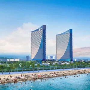 Апартаменты Orbi City Hotel Black Sea View