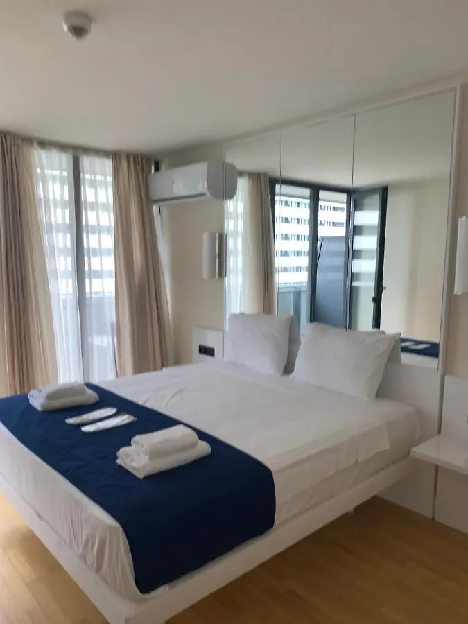 شقة Orbi City Aparthotel Sea View باتومي