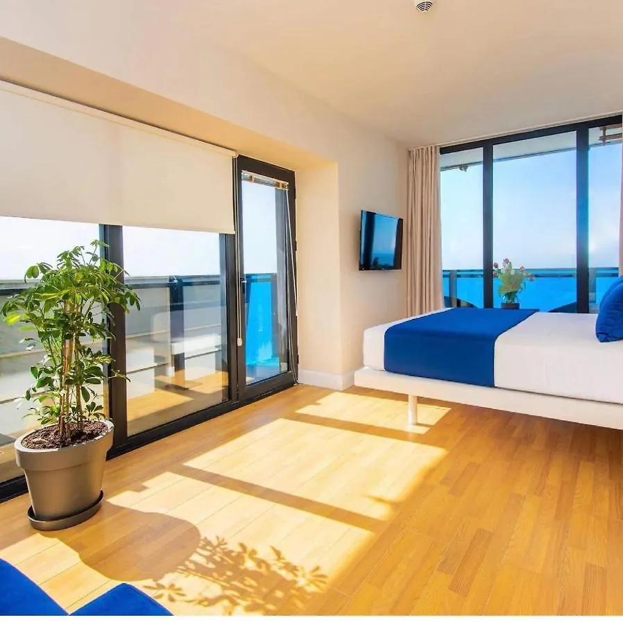 Orbi City Aparthotel Sea View باتومي شقة