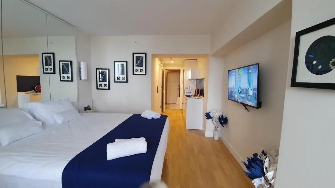 Orbi City Aparthotel Sea View باتومي شقة